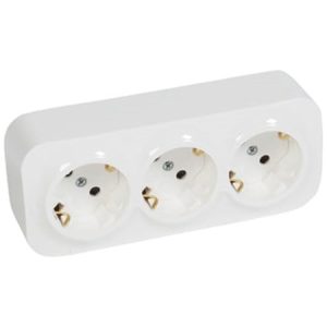 Schuko stikkontakt tripel 16a