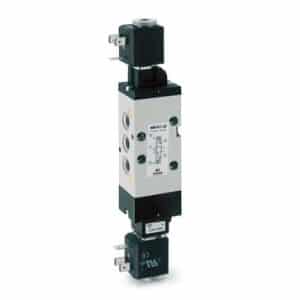 Camozzi 5/3-vejs elektropneumatisk magnetventil i aluminium med G1/8 gevindtilslutning